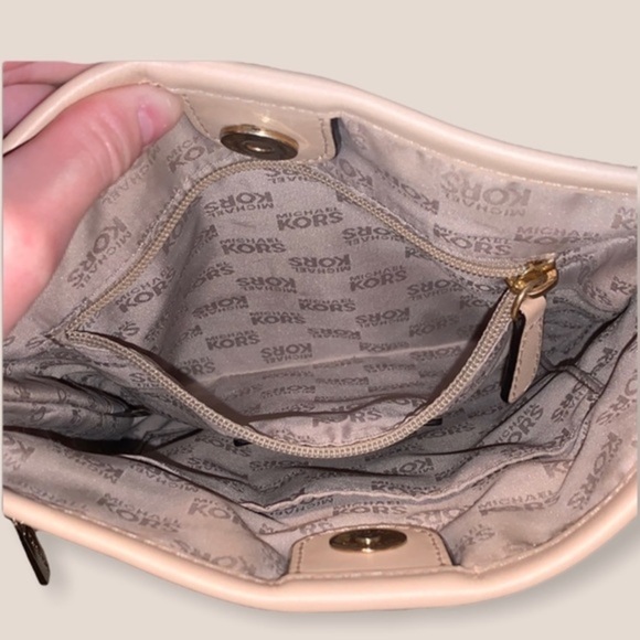 Michael Kors Bundle - Picture 5 of 7